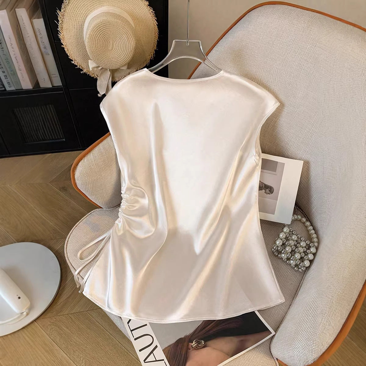 Top informal de satén de color liso con cuello en V y cordón ajustable para mujer