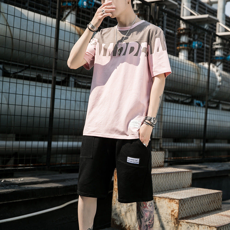 Conjunto de camiseta de manga corta para hombre, nueva moda de verano, un conjunto informal y elegante con ropa de moda para hombre.