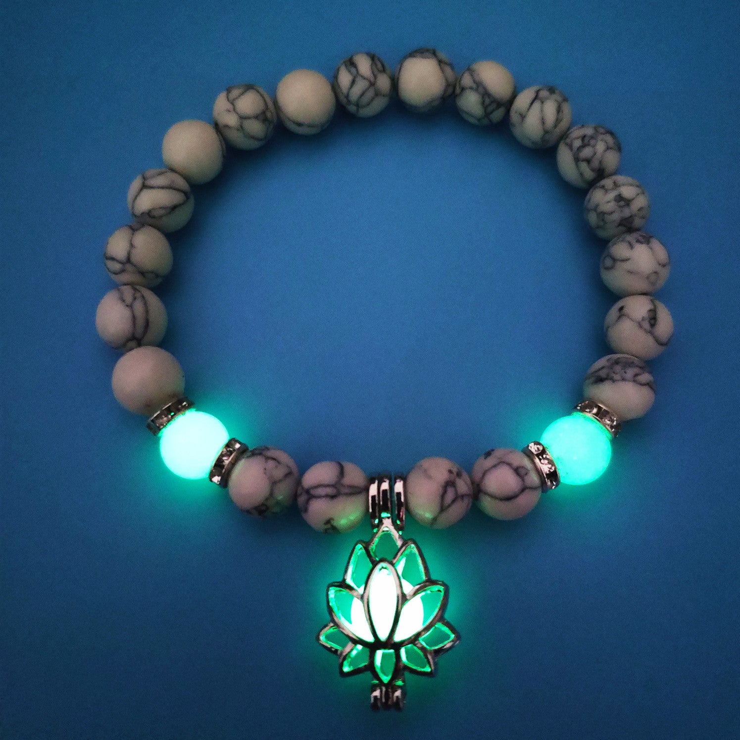 Pulsera de piedra natural de loto luminosa y energética, con cuentas luminosas que brillan en la oscuridad, ideal para yoga, sanación, oración y budismo.