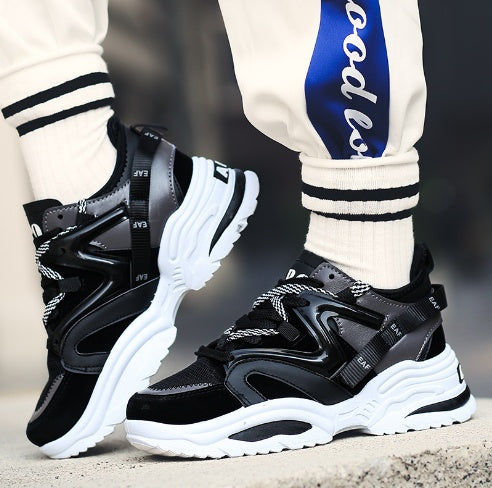 Zapatos viejos de red