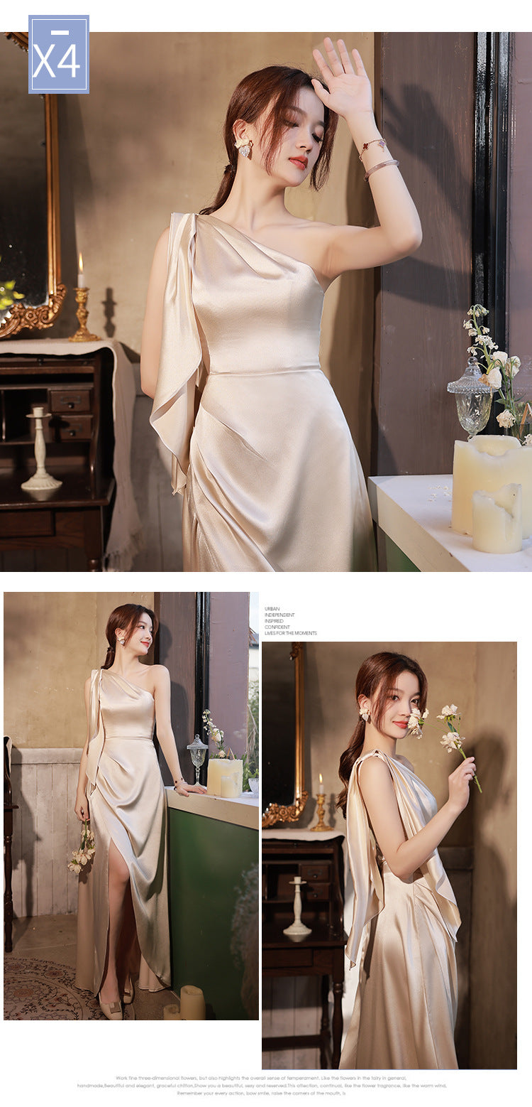 Vestido formal de satén sencillo y ligero para fiesta grupal de hermanas.