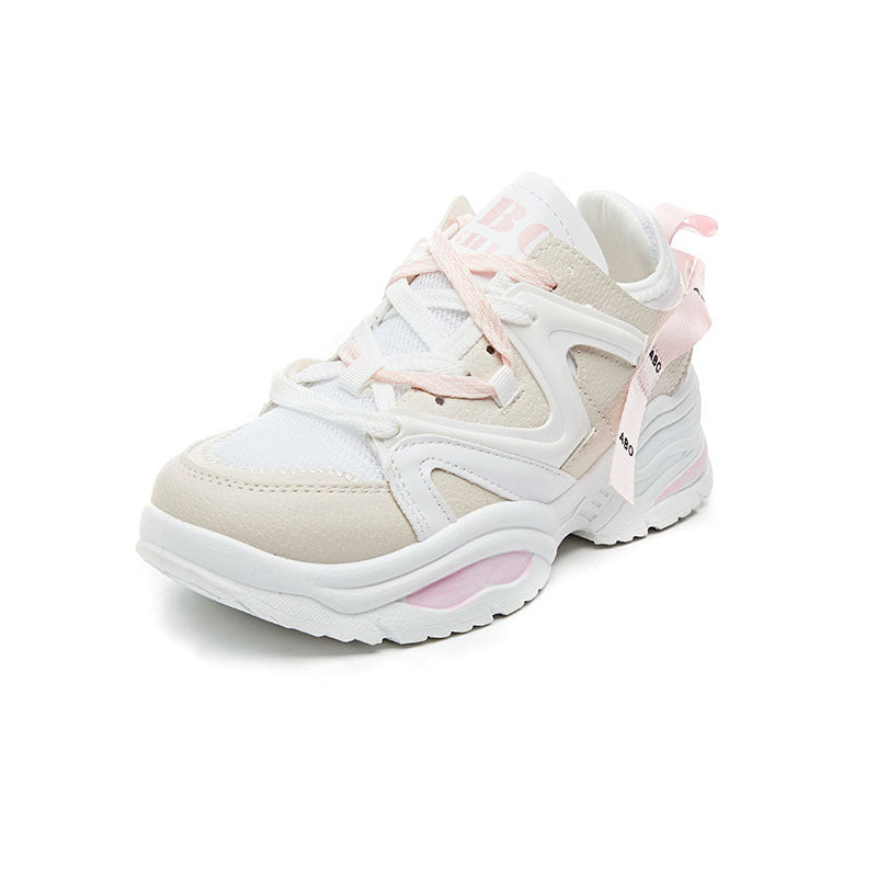 Zapatos viejos de red