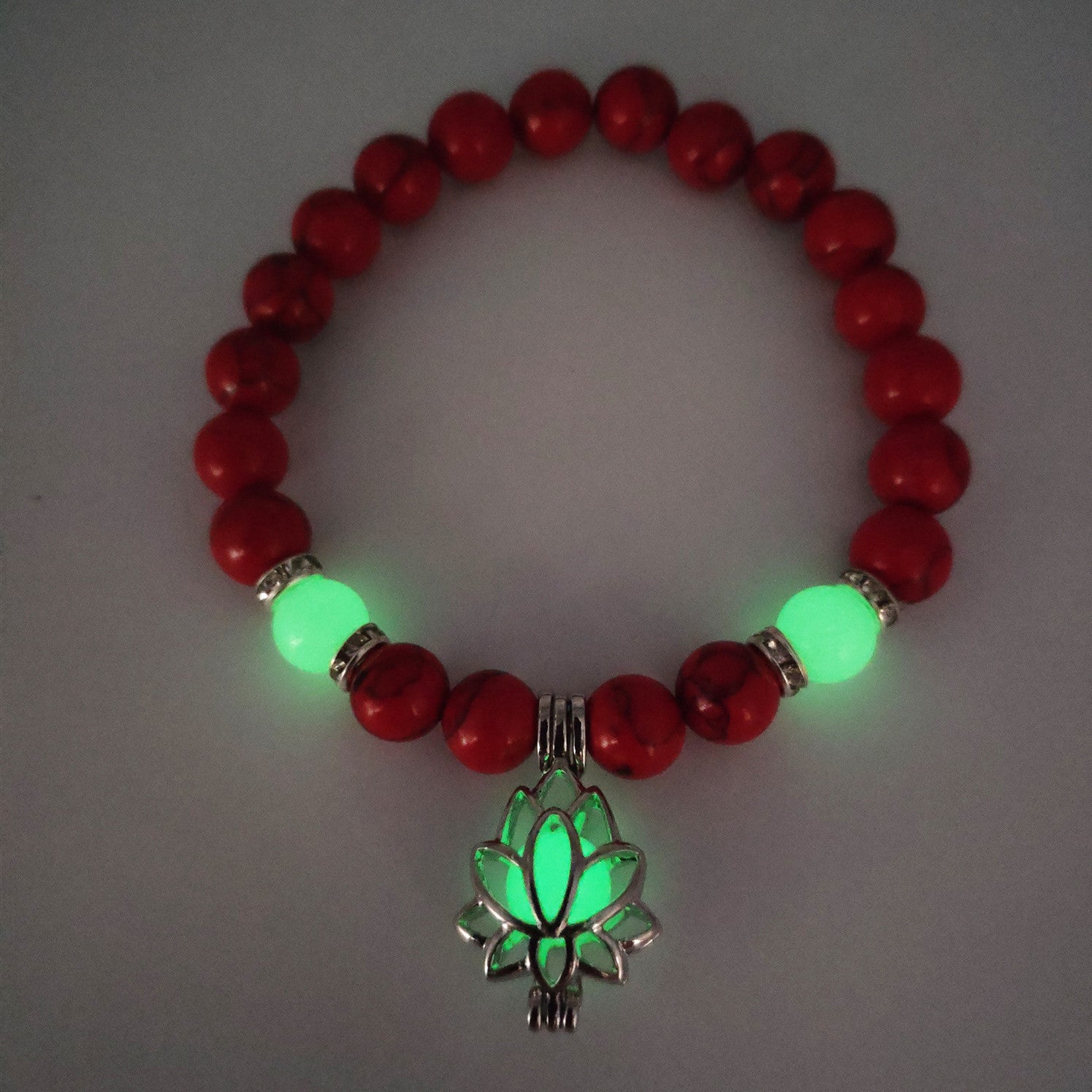 Pulsera de piedra natural de loto luminosa y energética, con cuentas luminosas que brillan en la oscuridad, ideal para yoga, sanación, oración y budismo.