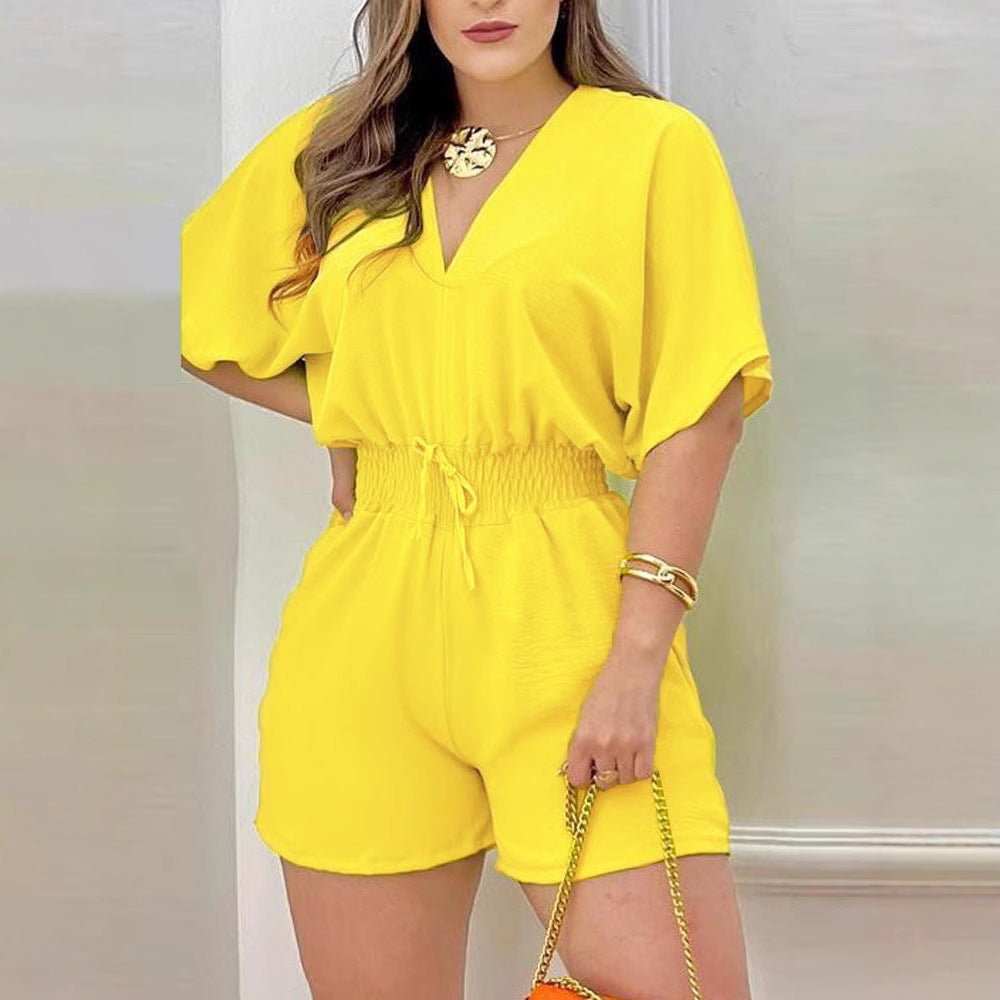 Mono casual con cuello en V y volantes