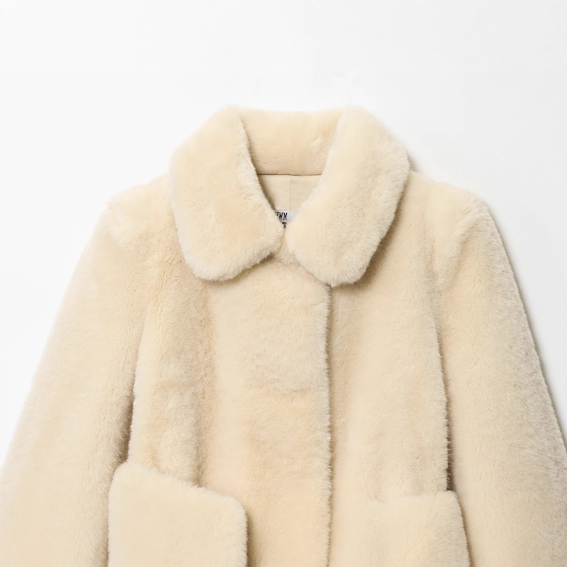 Abrigo de moda con cinturón