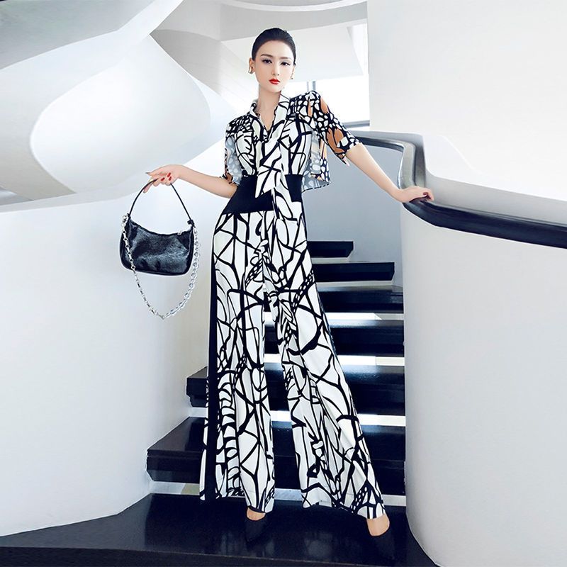 Mono de una pieza estampado con temperamento frito, manga corta y pantalones anchos