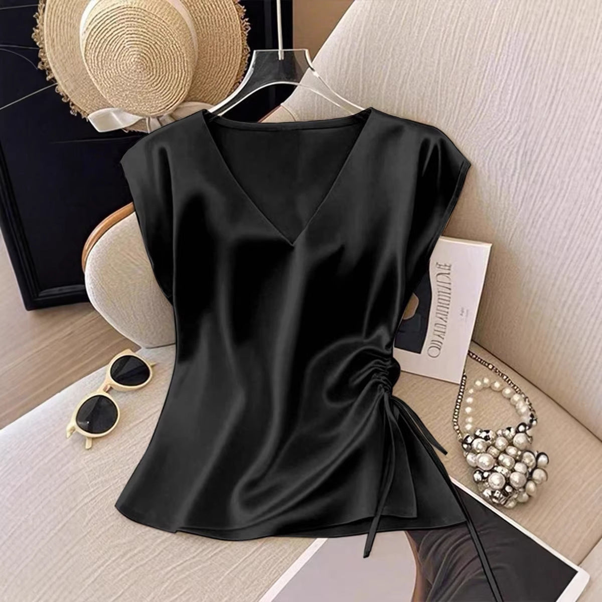 Top informal de satén de color liso con cuello en V y cordón ajustable para mujer
