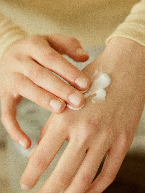 hetras Perfume Essence Hand Lotion 515ml