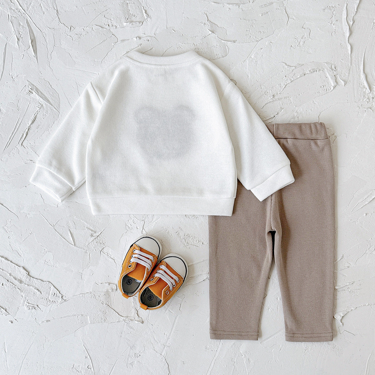 Conjunto de sudadera y pantalón deportivo unisex con estampado de oso para bebé de INS para primavera y otoño