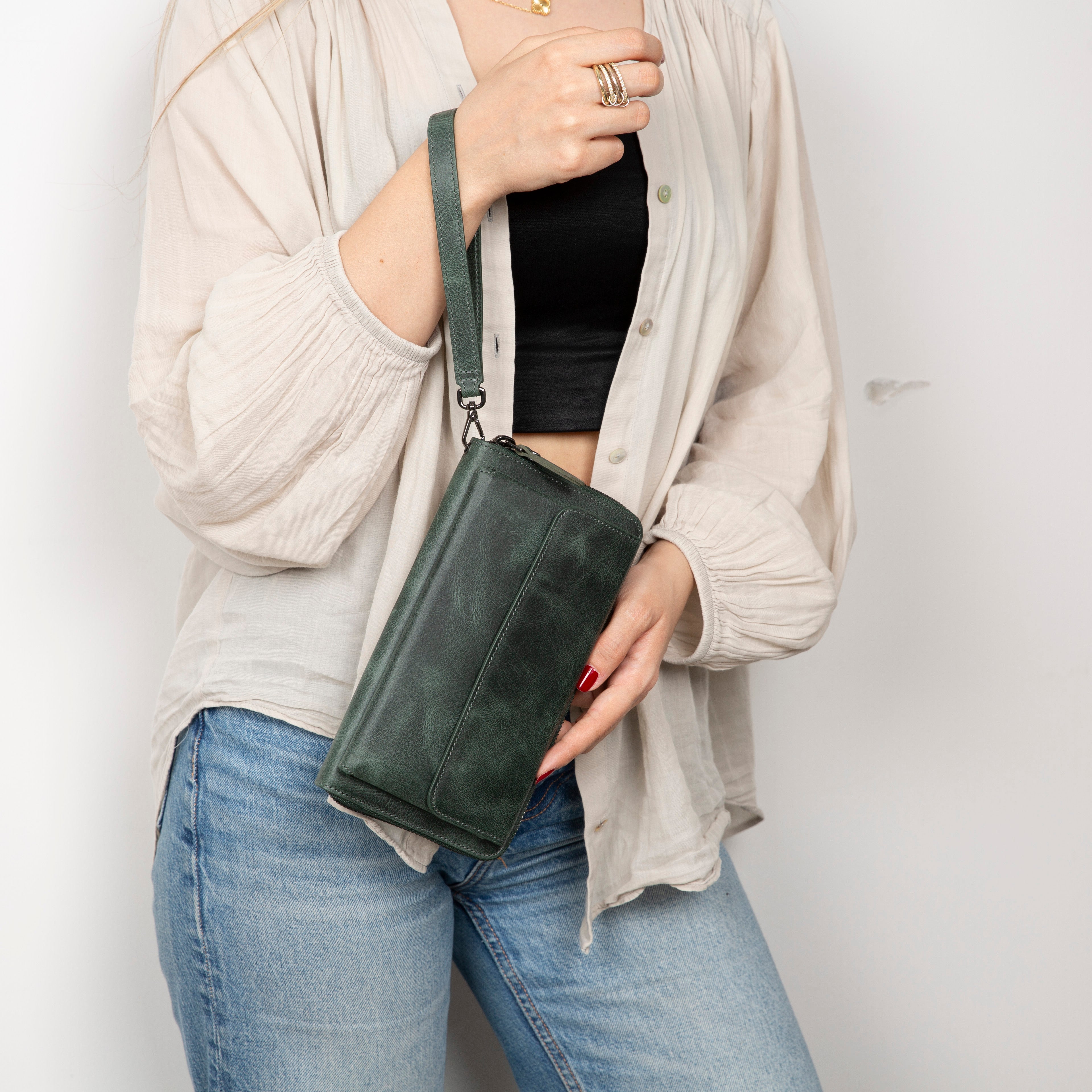 محفظة أنكوراج الجلدية - حامل هاتف و12 فتحة للبطاقات