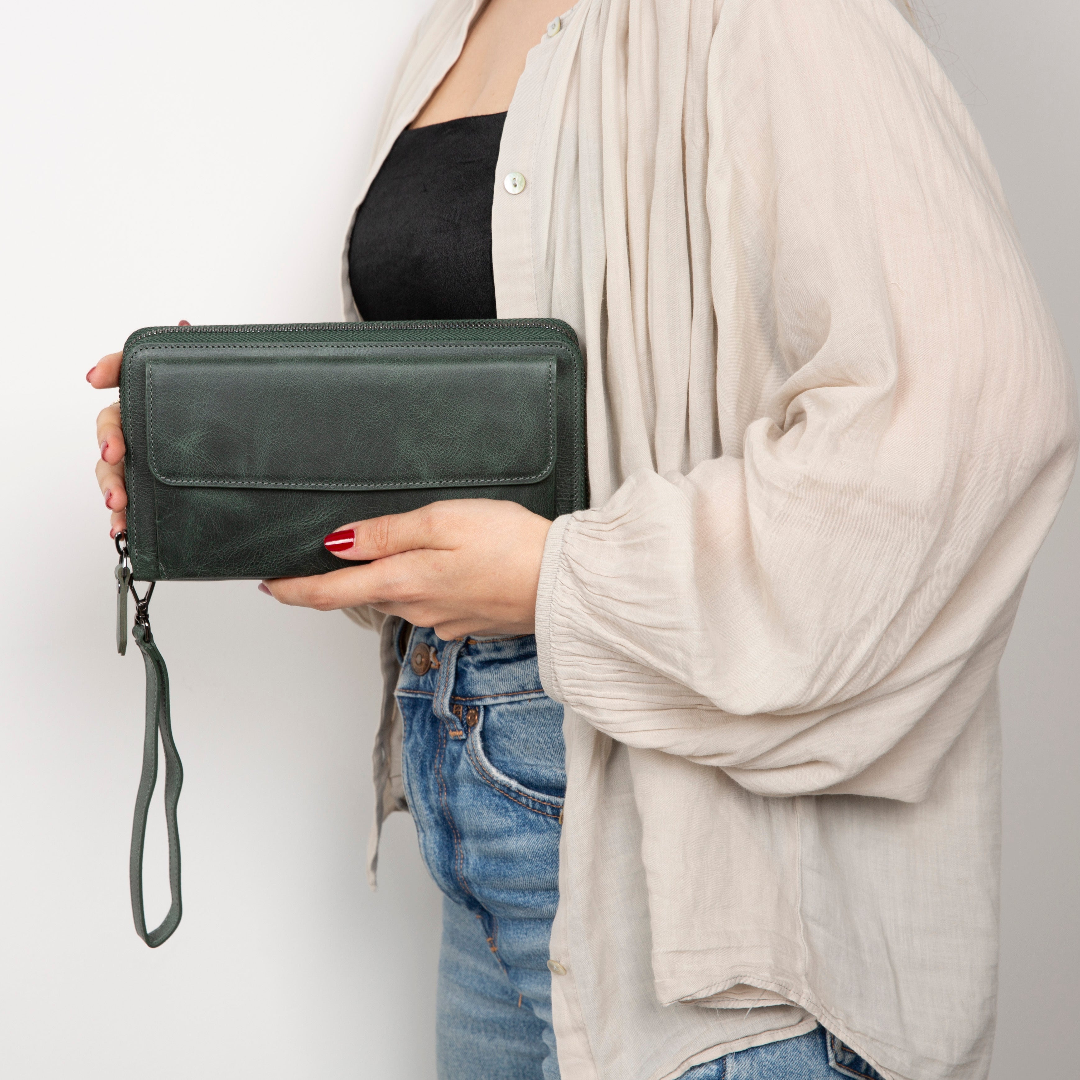 محفظة أنكوراج الجلدية - حامل هاتف و12 فتحة للبطاقات