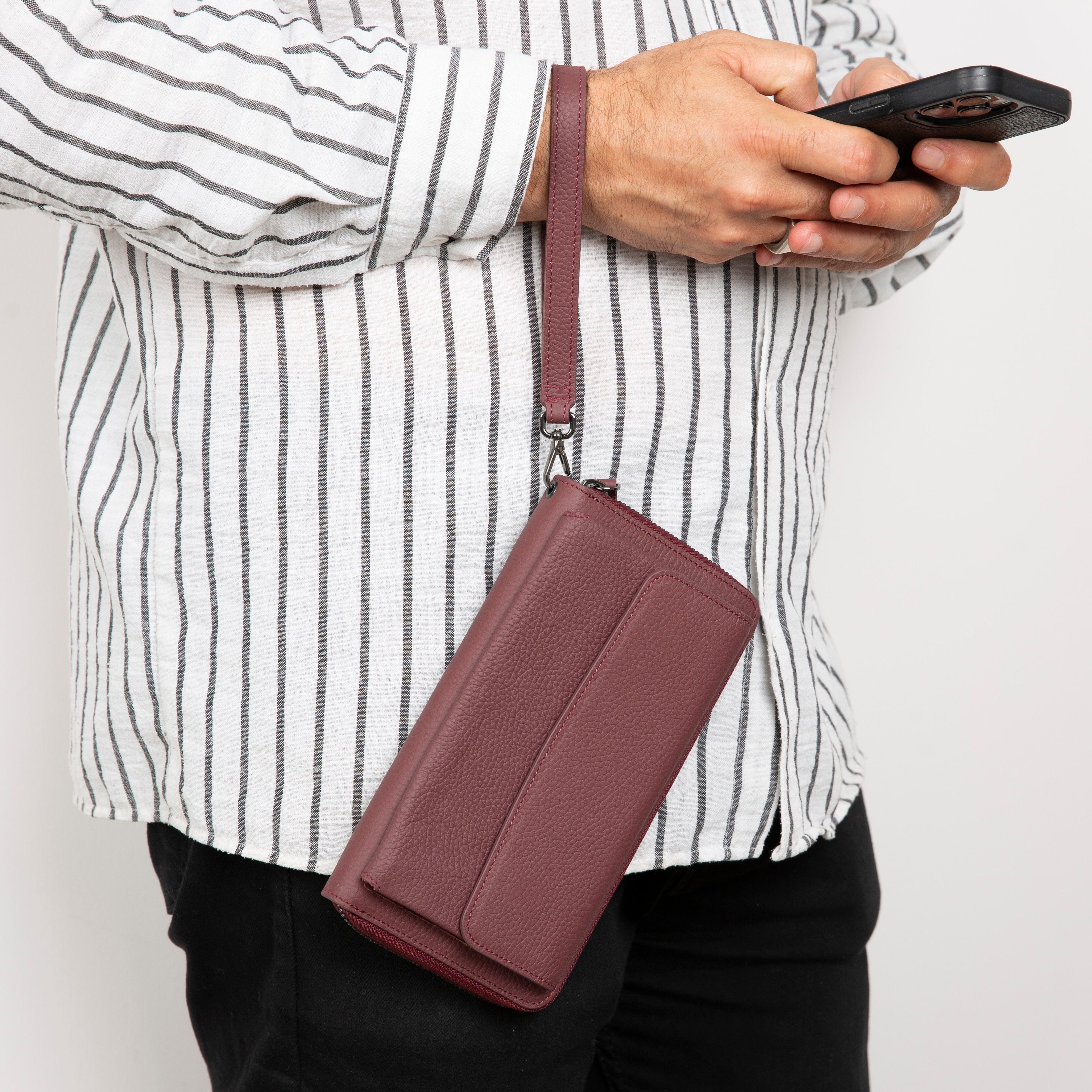 محفظة أنكوراج الجلدية - حامل هاتف و12 فتحة للبطاقات