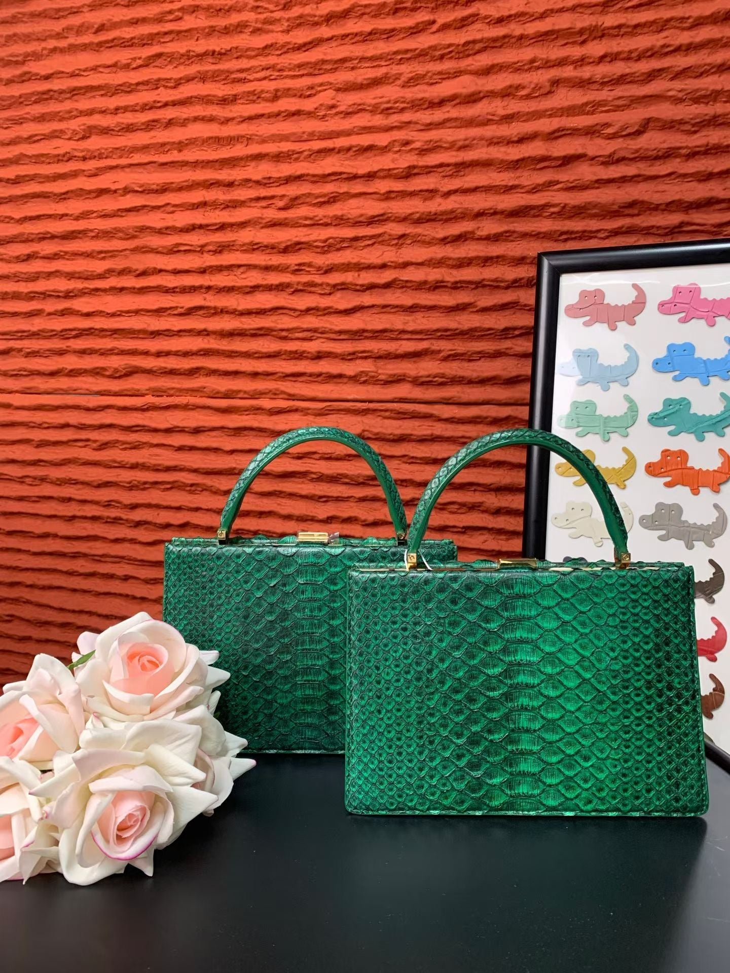 Bolso con asa superior de piel de pitón auténtica