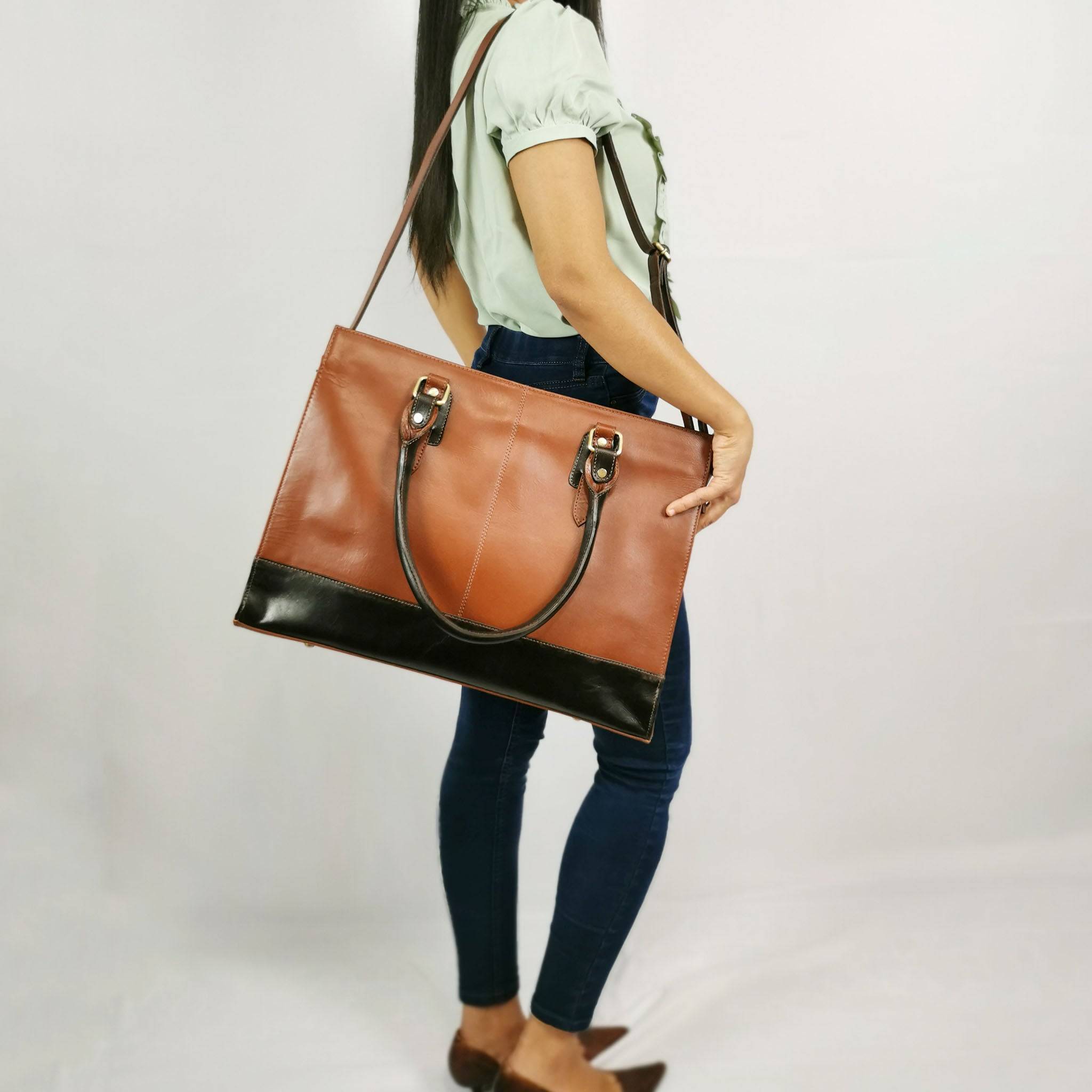 Bolso Signature de 17", marrón