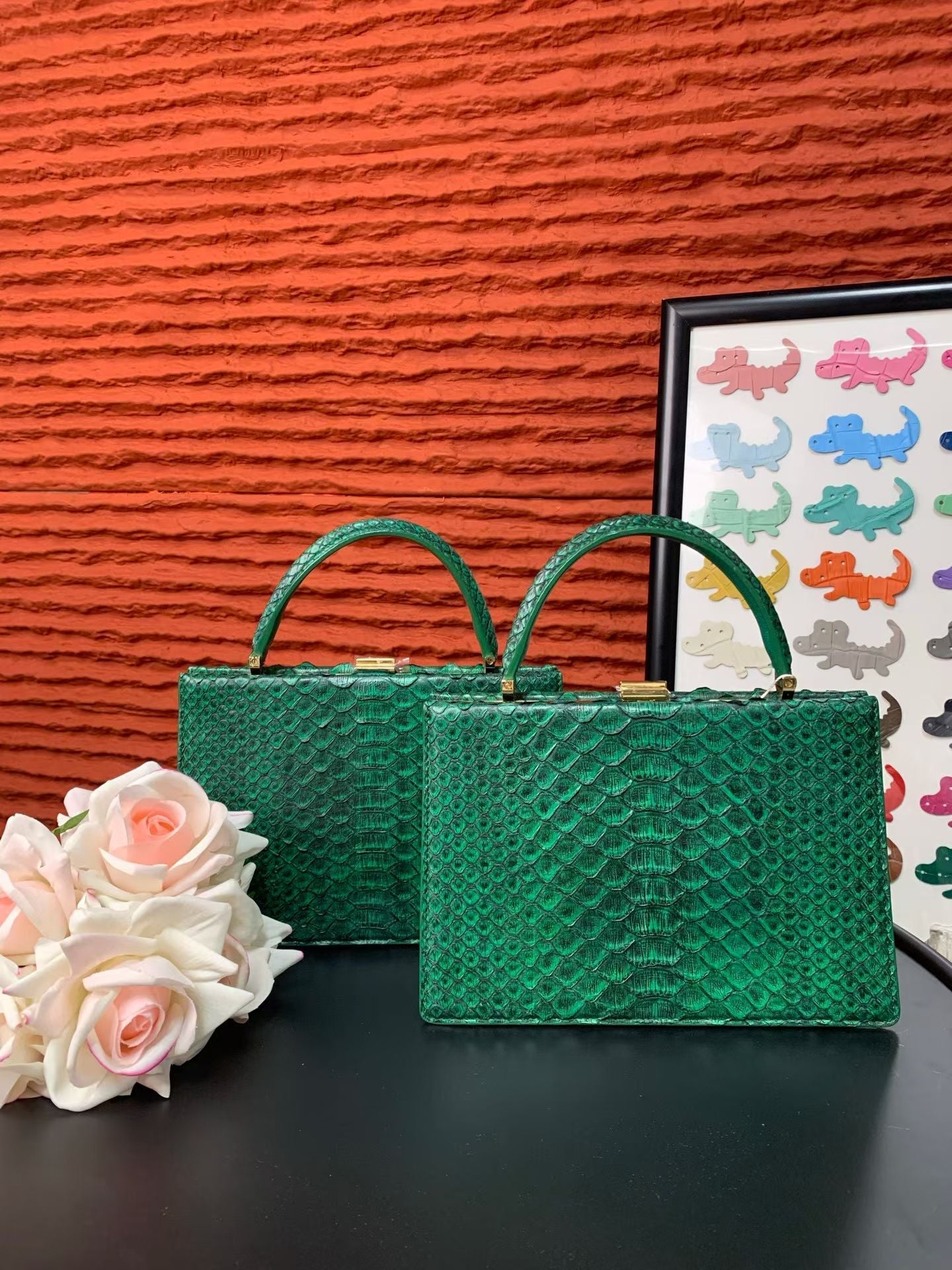 Bolso con asa superior de piel de pitón auténtica