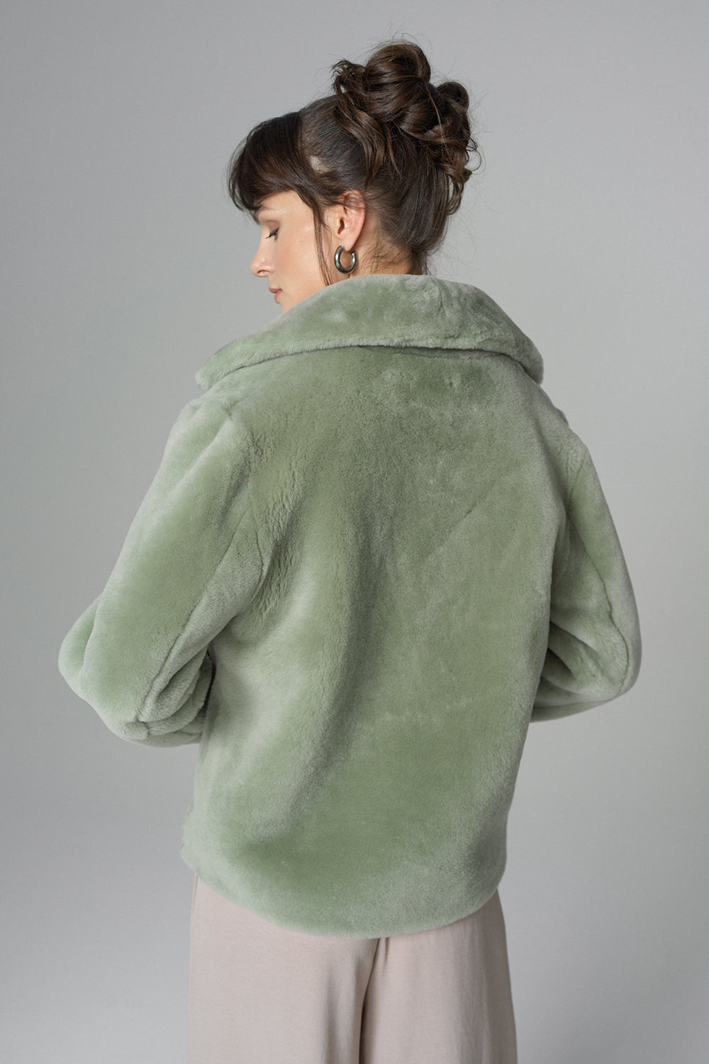 Chaqueta de piel de oveja merino color menta