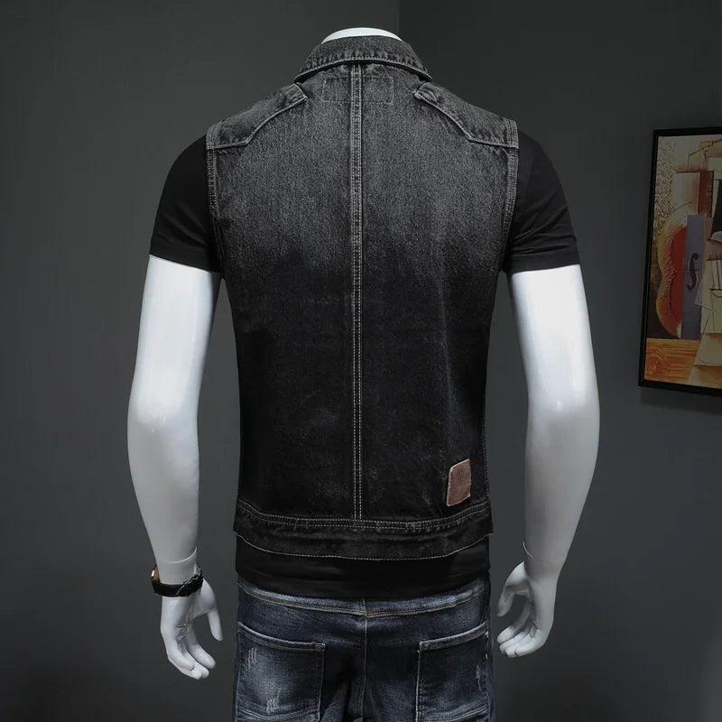 Black Motorcycle Men Denim Vest Vintage Sleeveless Biker Jean Jacket Single Breasted Fashion Work Vests Male Mult Pockets S-6XL