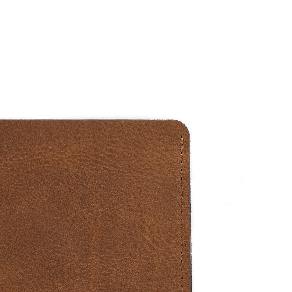 Funda de cuero para iPad con correa magnética