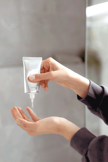 Brightening Sunscreen SPF 50+ PA+++ | Lightweight, UV & Anti-Aging Protection | Legend Age