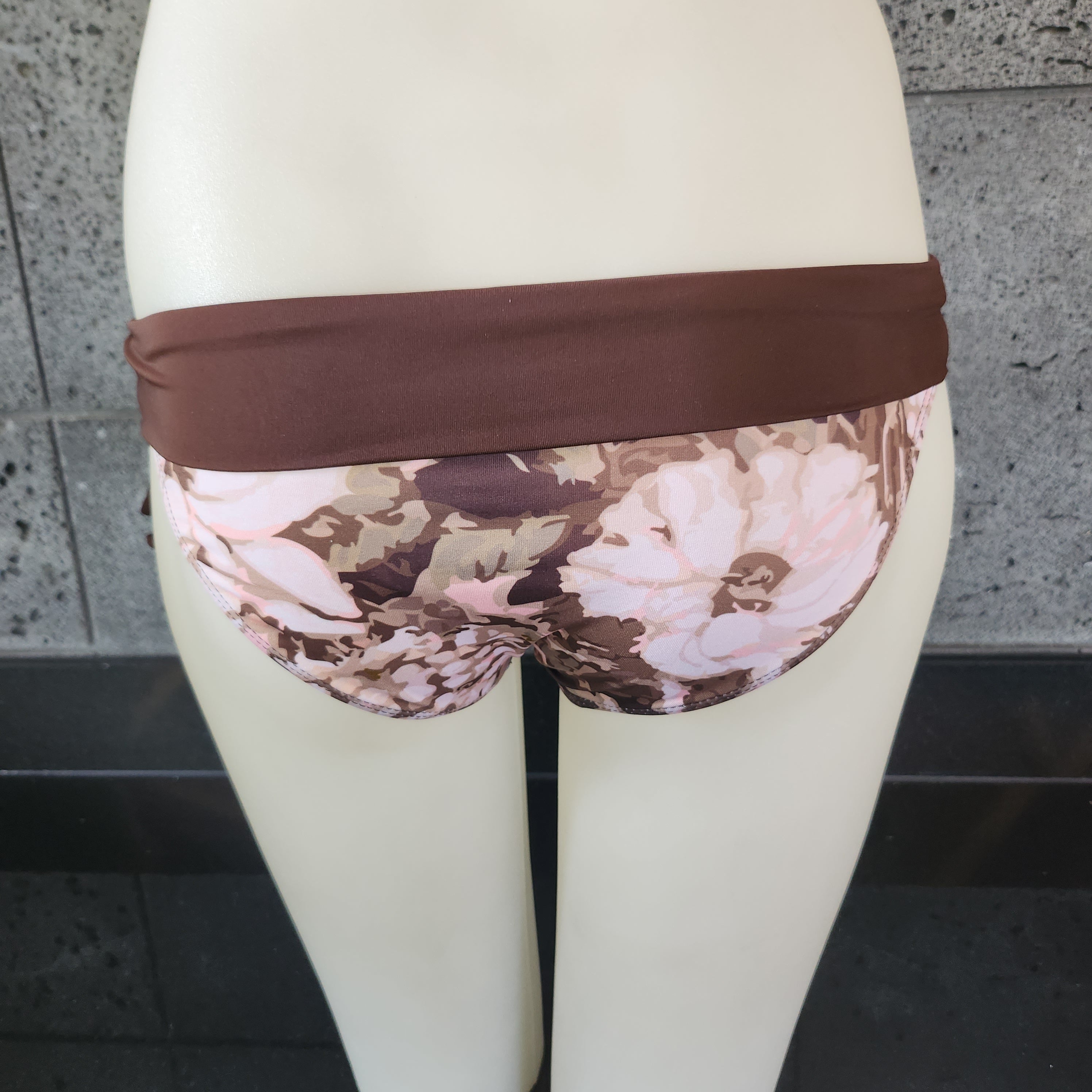 Braguita de bikini con estampado floral para mujer de Loco Boutique