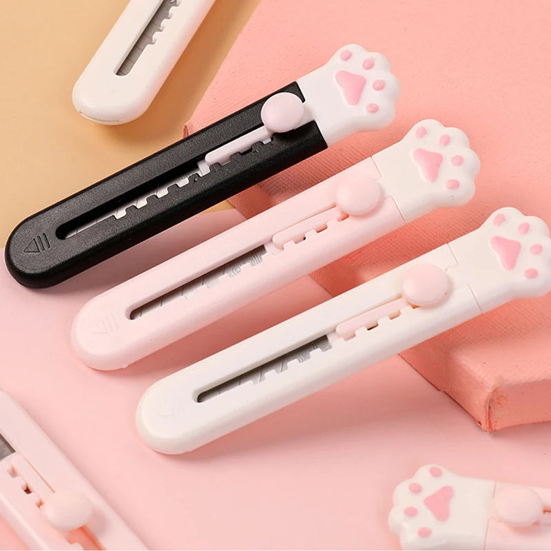 1Pcs Cat Paw Retractable Box Cutters Sharp Art Cutter Utility Knife Student Art Supplies DIY School Creative Stationery Supplies