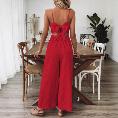 Fashionable Casual Jumpsuit With Shoulder Straps And A Bow Detail On The Back