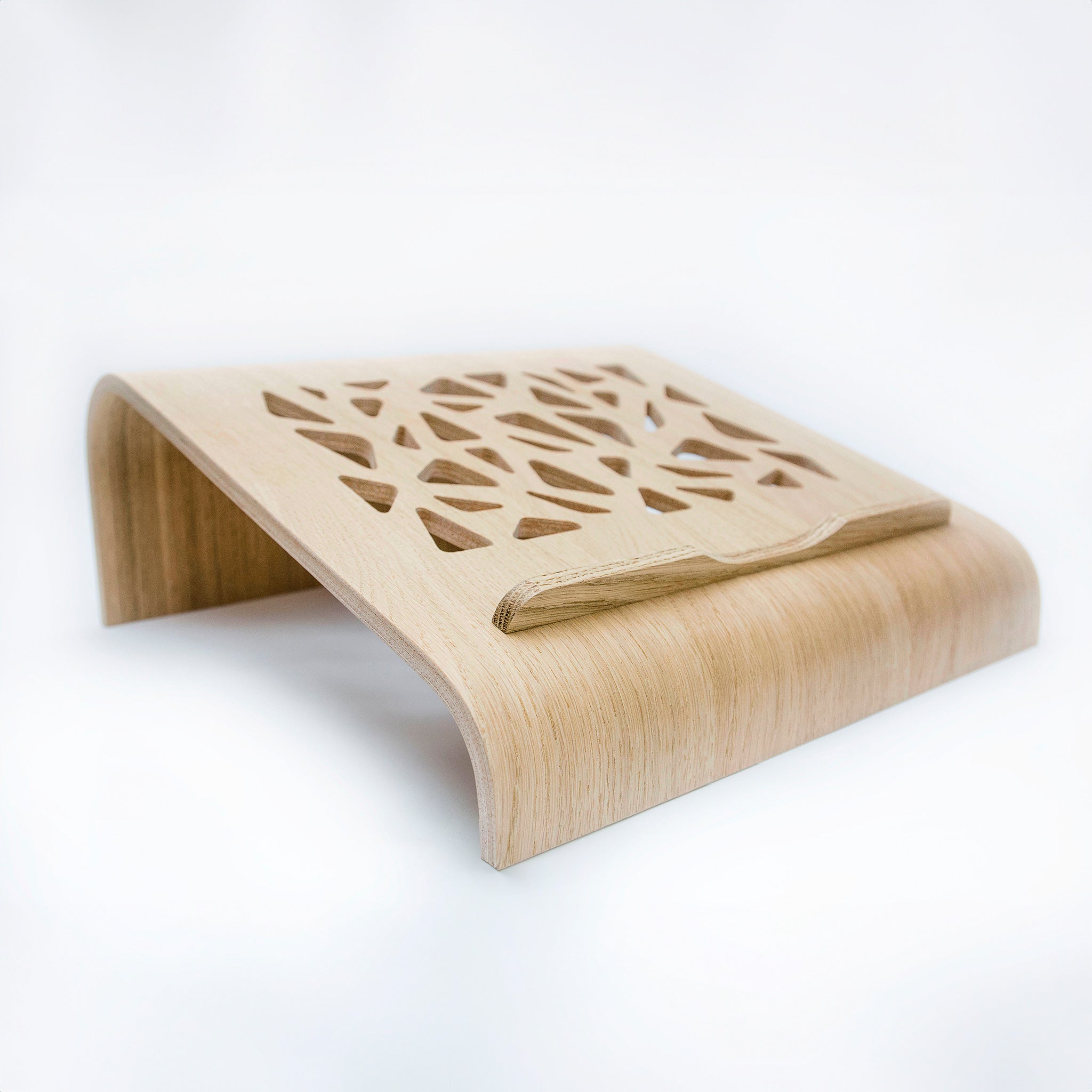 Soporte de madera para portátil con ventilación